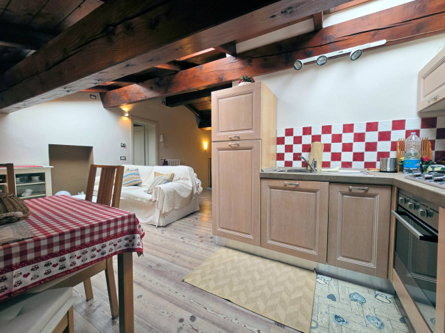 Mansarda ristrutturata nel centro del paese in vendita a Abetone Cutigliano