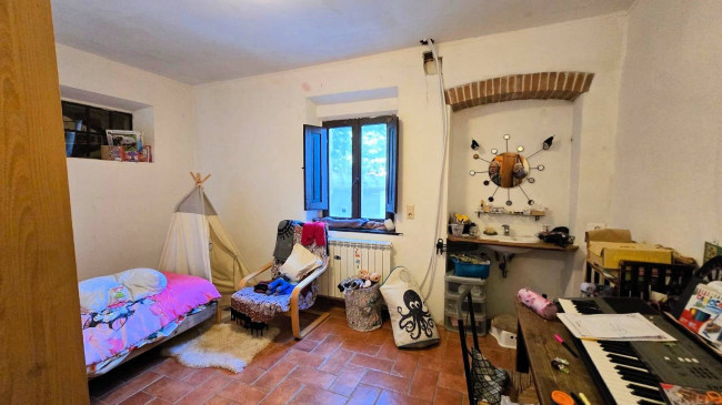 Rustico in stile Toscano con terreno in splendida posizione in vendita a Monterotondo Marittimo