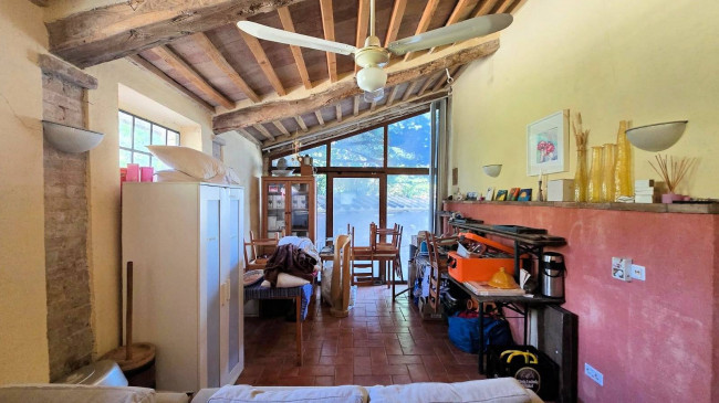 Rustico in stile Toscano con terreno in splendida posizione in vendita a Monterotondo Marittimo