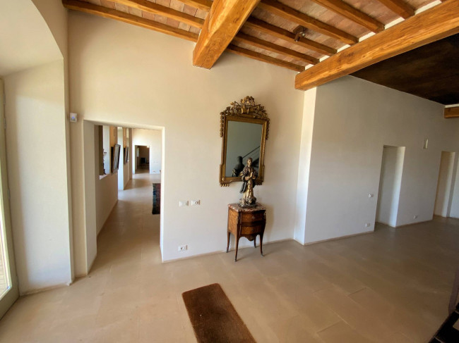 Proprieta' prestigiosa in un'oasi di pace e bellezza naturalistica in vendita a Volterra