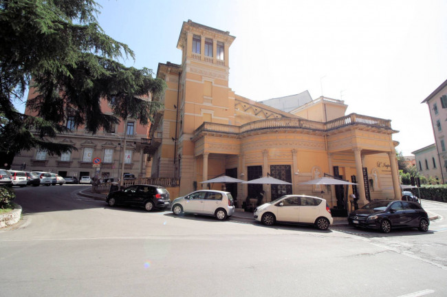Appartamento Duplex posto al piano primo e secondo di una palazzina completamen te ristrutturata in vendita a Montecatini-Terme