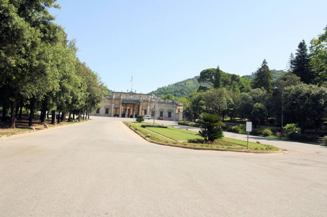 Appartamento al piano secondo completamente ristrutturato con ascensore in vendita a Montecatini-Terme