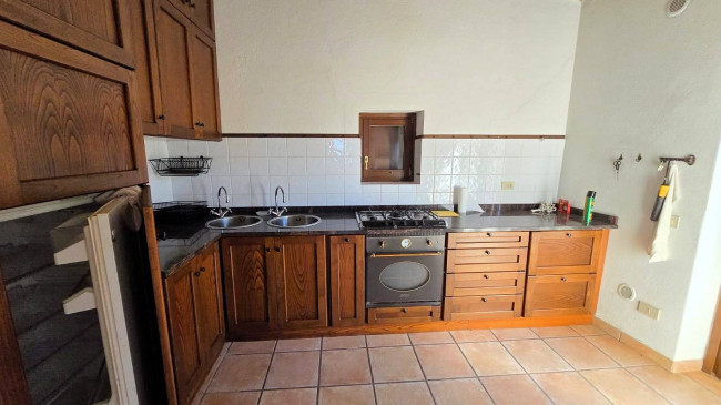Rustico ristrutturato con ampio terreno e vista panoramica in vendita a Roccastrada