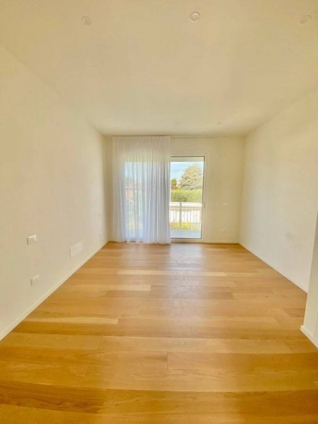 Villa di recente realizzazione con piscina in vendita a Pietrasanta