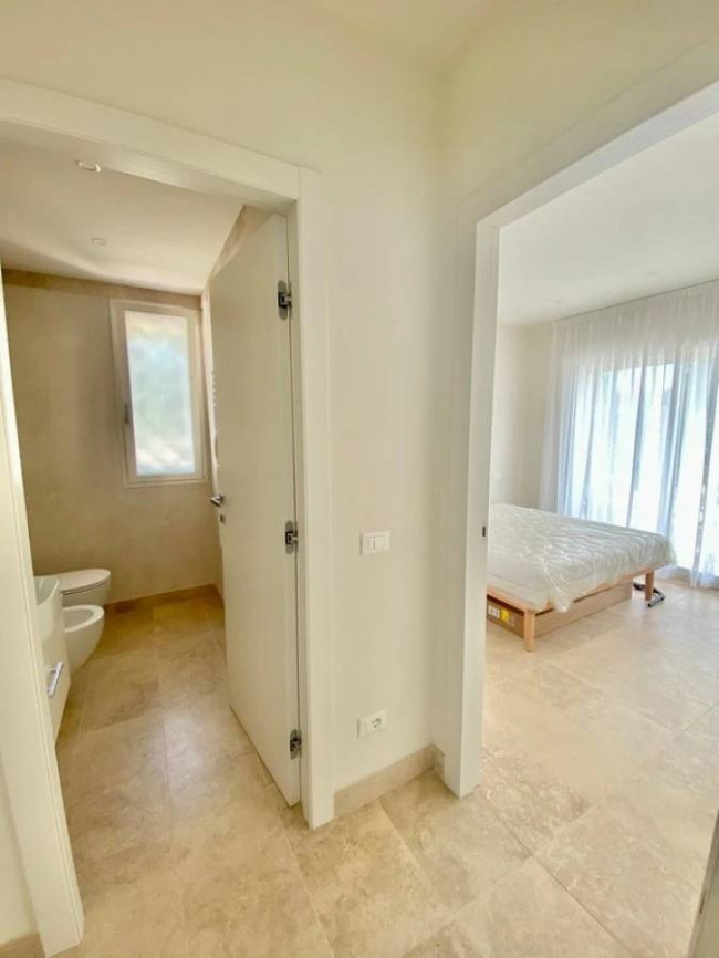 Villa di recente realizzazione con piscina in vendita a Pietrasanta