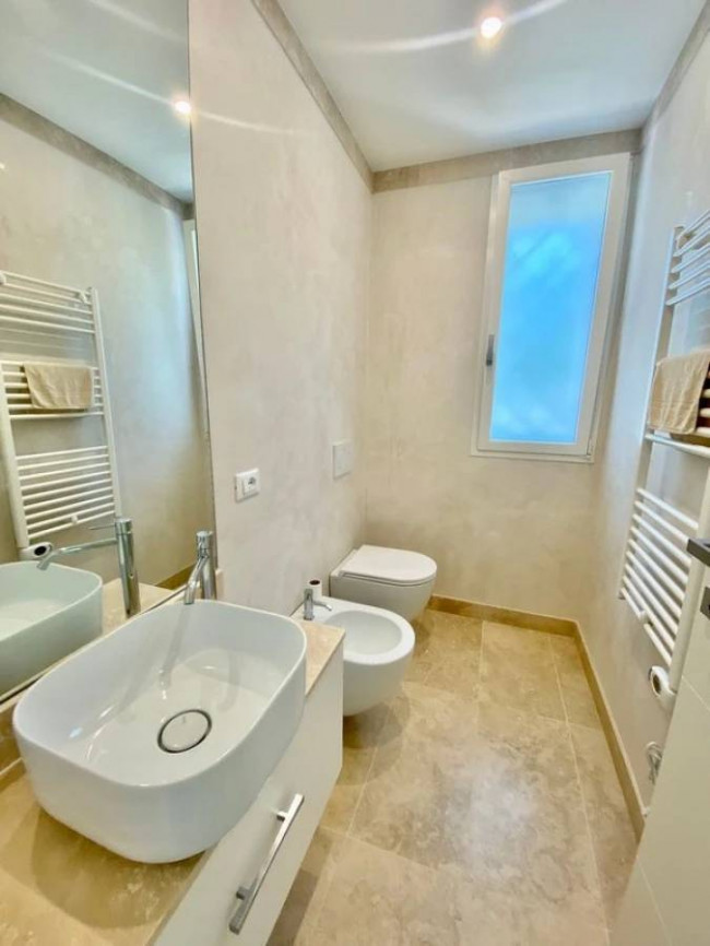 Villa di recente realizzazione con piscina in vendita a Pietrasanta