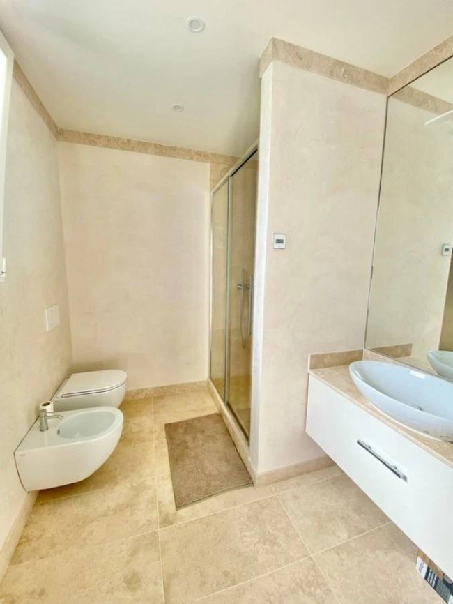 Villa di recente realizzazione con piscina in vendita a Pietrasanta