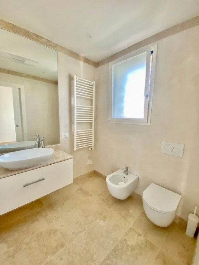 Villa di recente realizzazione con piscina in vendita a Pietrasanta