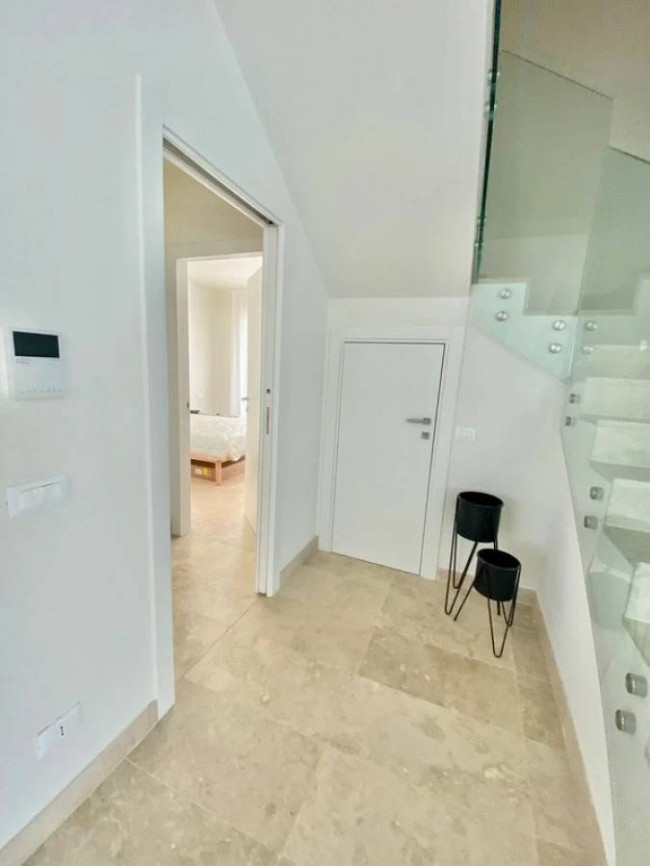 Villa di recente realizzazione con piscina in vendita a Pietrasanta