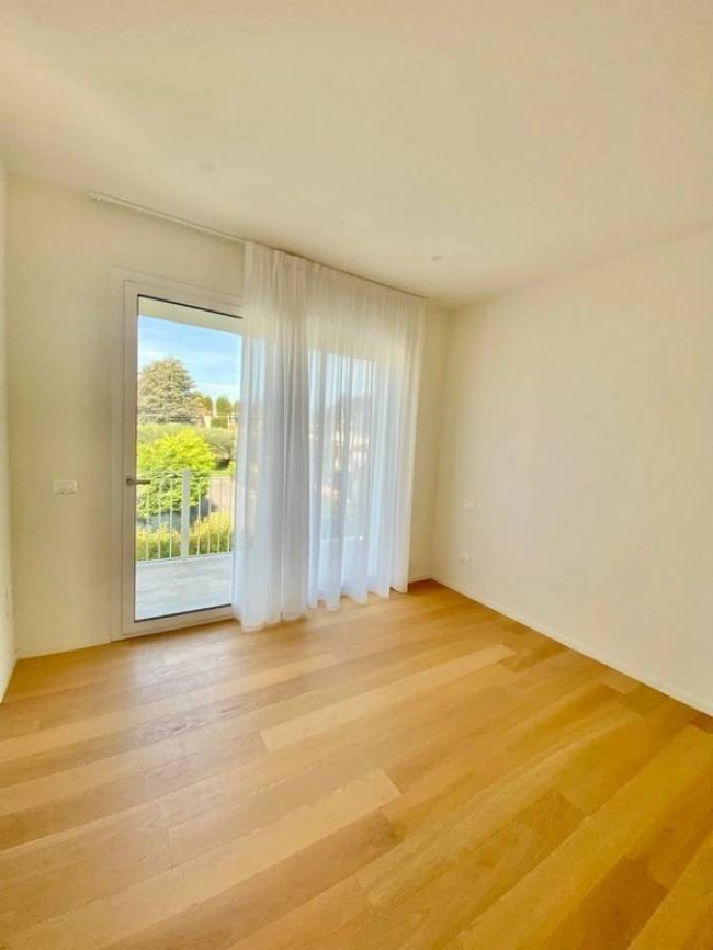 Villa di recente realizzazione con piscina in vendita a Pietrasanta