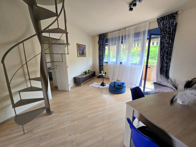 Appartamento al piano primo con ascensore in complesso residenziale con piscina in vendita a Rosignano Marittimo
