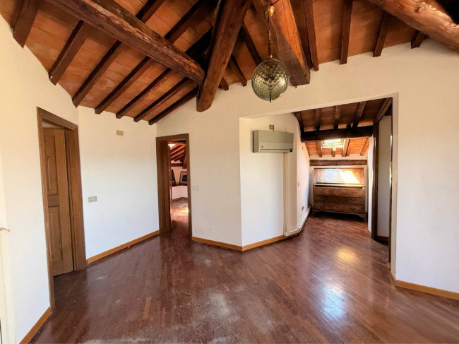 Casa indipendente con giardino in vendita a Greve in Chianti