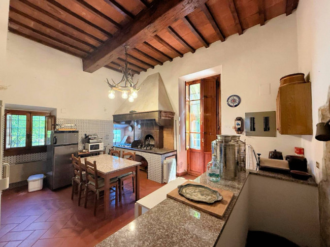 Casa indipendente con giardino in vendita a Greve in Chianti
