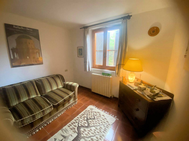 Villa unifamiliare con piscina e ampio terreno in vendita a Scansano