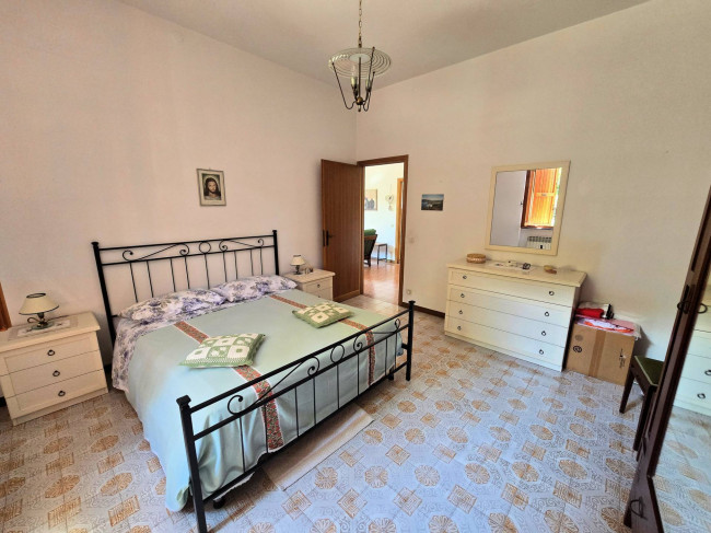 Appartamento al piano primo in bifamiliare con giardino in vendita a Marliana