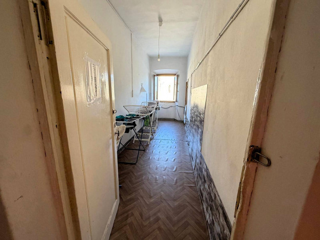 Appartamento di ampia superficie al piano primo in vendita a Massa Marittima