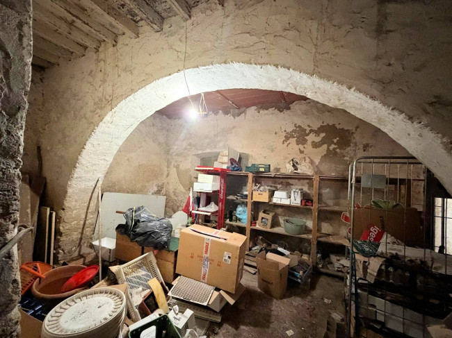 Appartamento di ampia superficie al piano primo in vendita a Massa Marittima