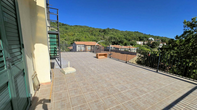 Palazzina terratetto nel centro del paese in vendita a Roccastrada
