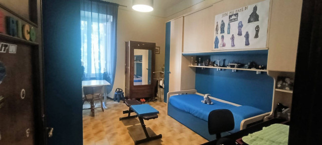 Terratetto libero su tre lati di ampia superficie con giardino privato in vendita a Bagni di Lucca