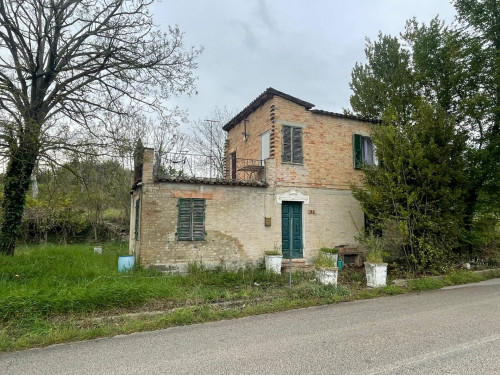 Casa singola in Vendita a Grottazzolina