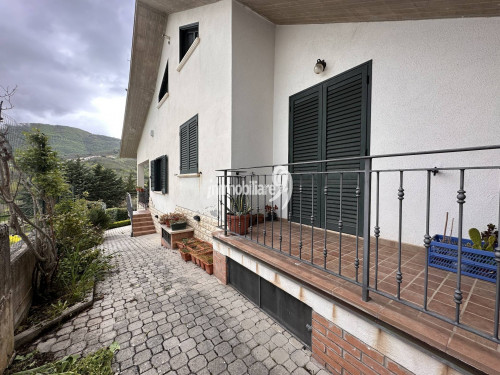 Villa in vendita a Collettara, Scoppito (AQ)
