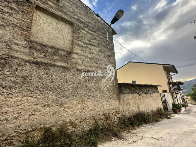 Rustico in vendita a Arischia, L'aquila (AQ)