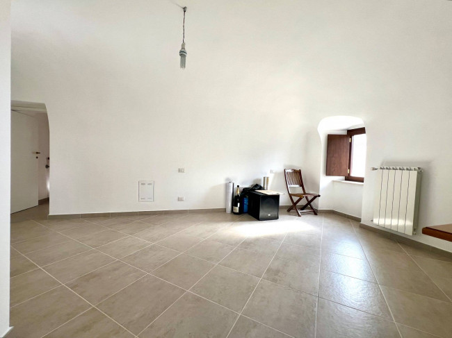 Casa indipendente in vendita a Bazzano, L'aquila (AQ)