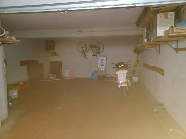 Box o garage in vendita a Montesilvano