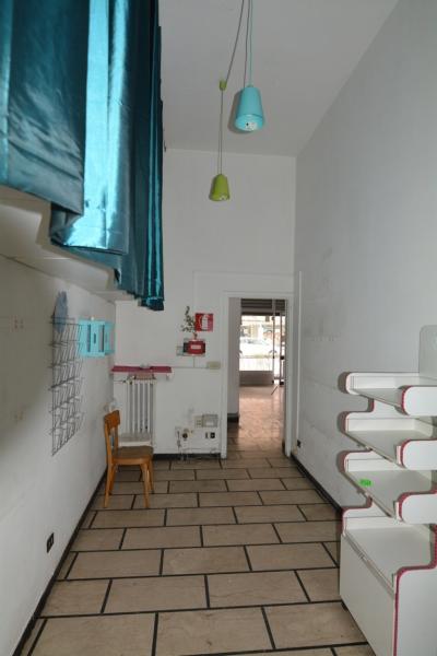 Locale commerciale in affitto a Torino - Nizza Millefonti