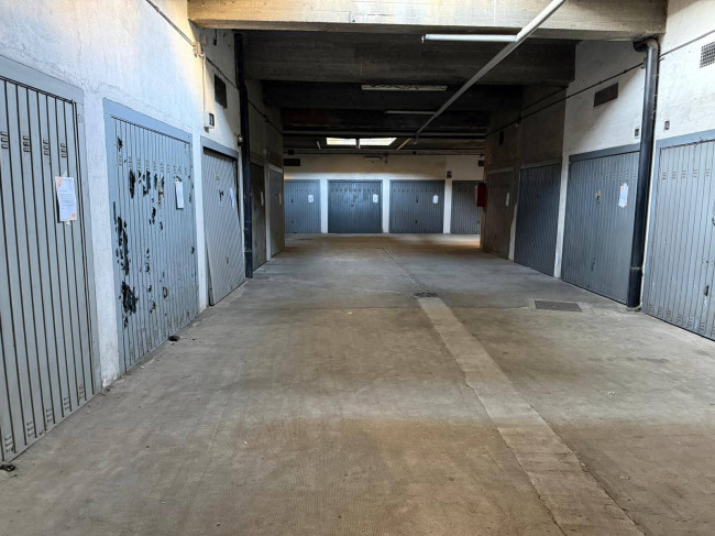 box in vendita a Torino - Santa Rita