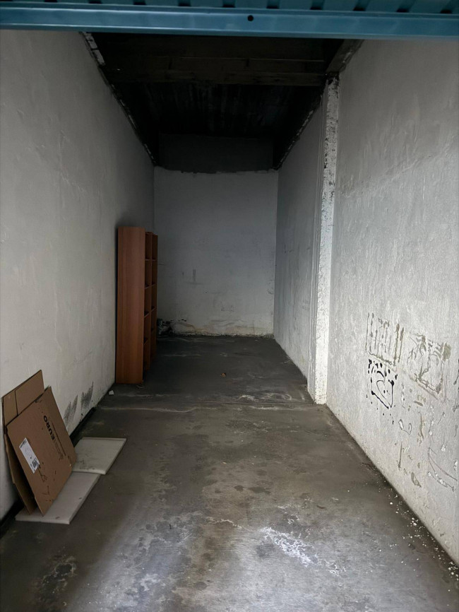 box in vendita a Torino - Santa Rita