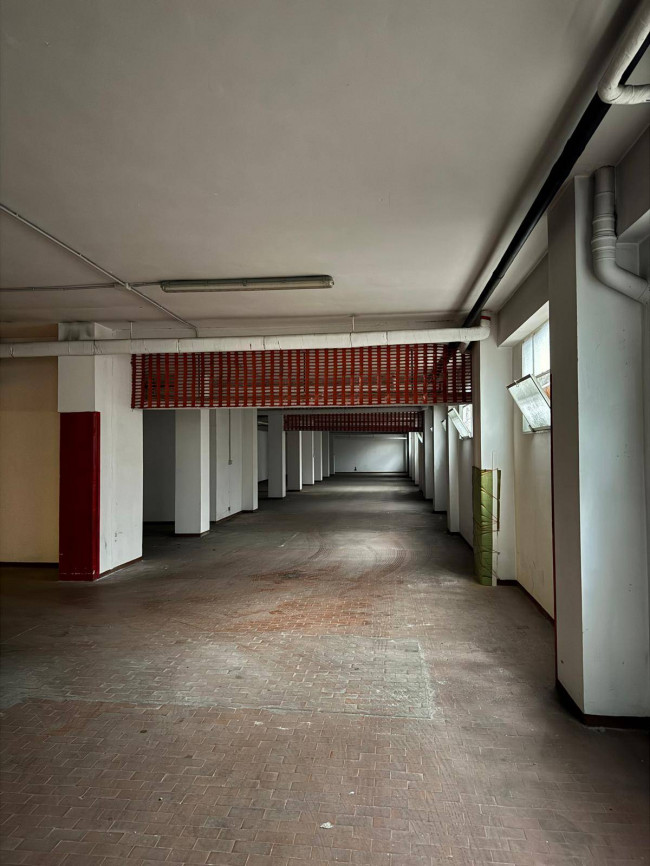 Magazzino in vendita a Torino - Nizza Millefonti