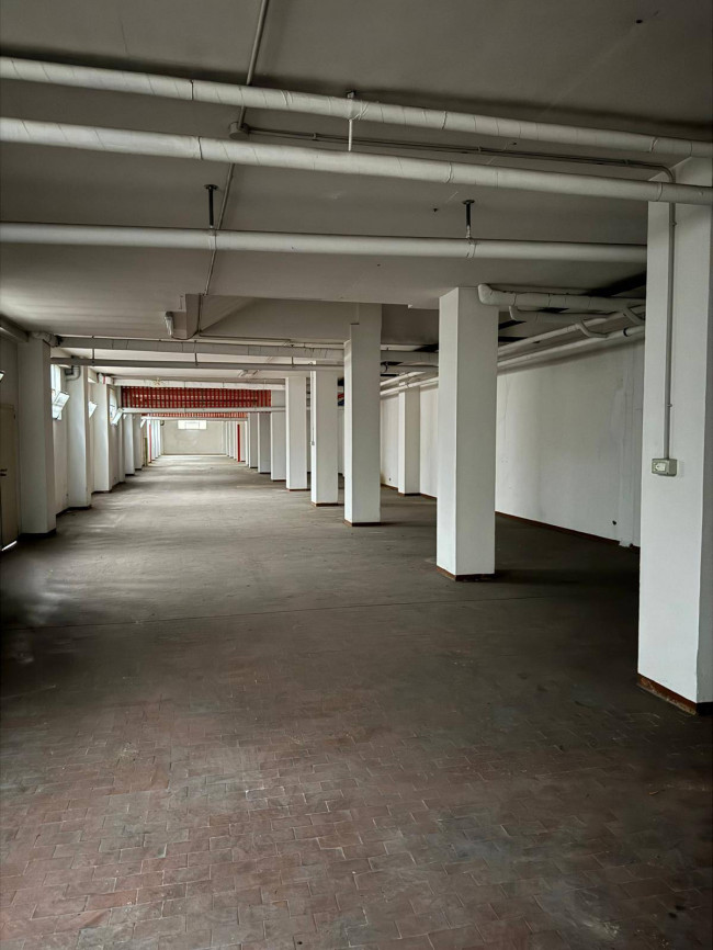 Magazzino in vendita a Torino - Nizza Millefonti