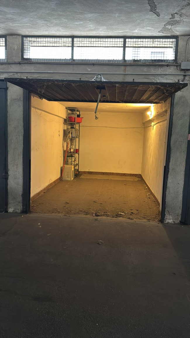 Box o garage in vendita a Torino - Santa Rita
