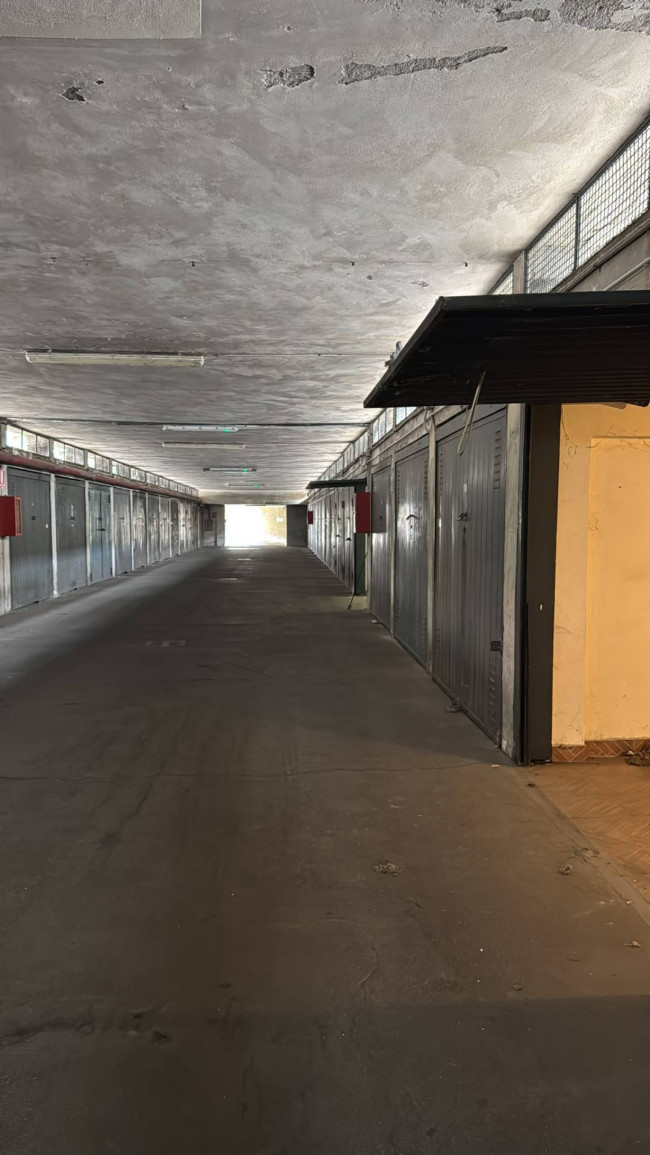 Box o garage in vendita a Torino - Santa Rita