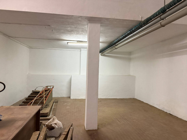 magazzino in vendita a Torino - Nizza Millefonti