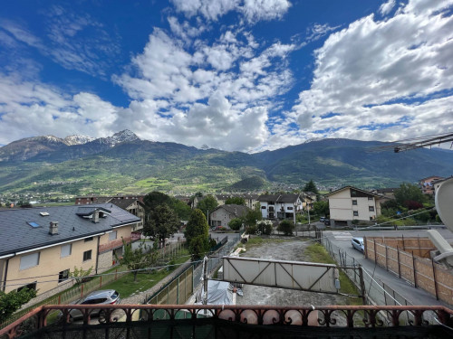 Casa indipendente in vendita a Aosta (AO)