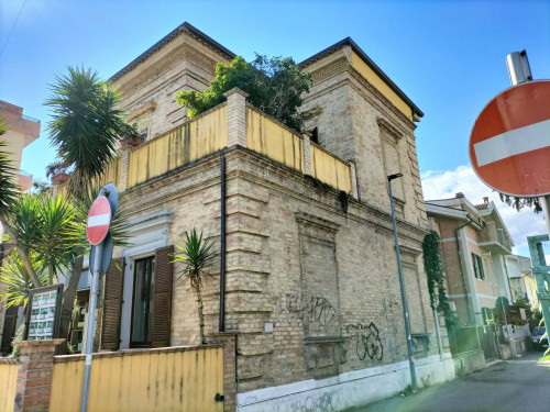 Casa indipendente in vendita a Montesilvano (PE)