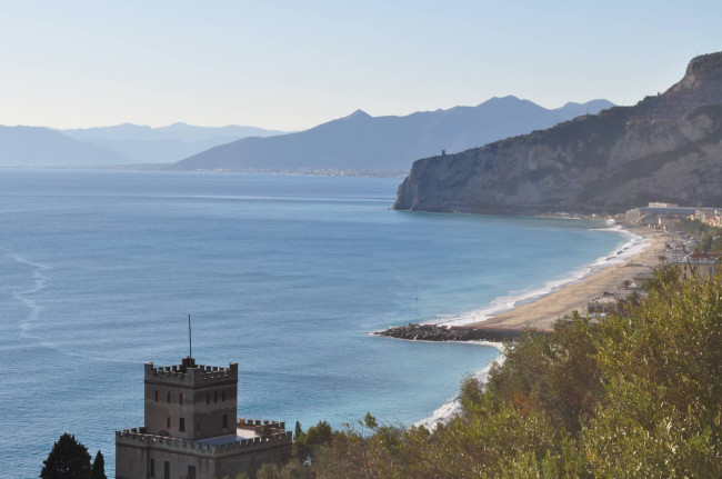 Appartamento in affitto a Finale Ligure (SV)