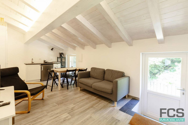 PORZIONE DI CASA in Vendita a Calice Ligure