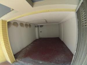 Box - magazzino in vendita a Loano