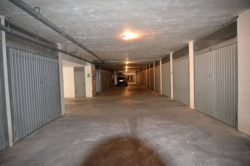 Box - magazzino in vendita a Ceriale