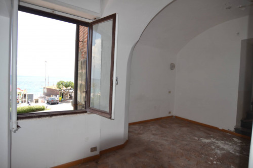 Appartamento in vendita a Noli