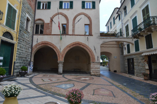 Appartamento in vendita a Noli