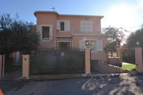 Villa in vendita a Loano