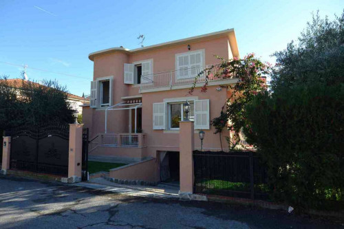 Villa in vendita a Loano