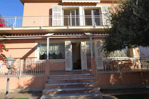 Villa in vendita a Loano