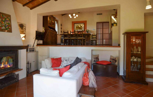 Casale in vendita a Castelnuovo Berardenga