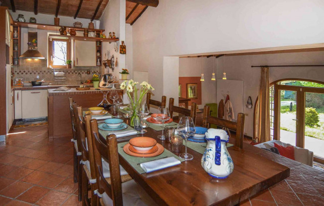 Casale in vendita a Castelnuovo Berardenga