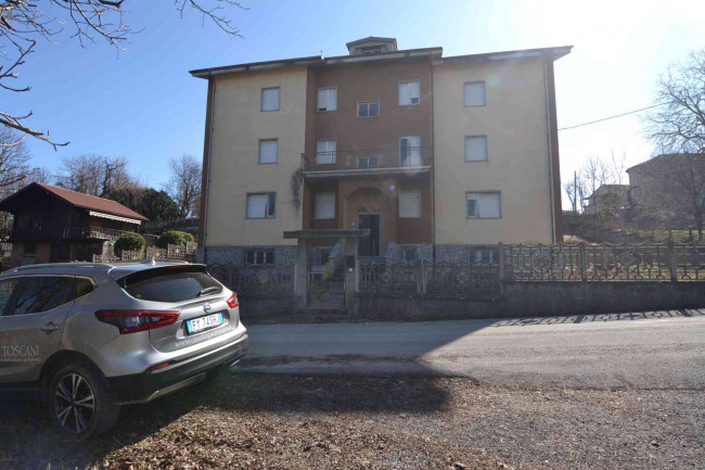 casa indipendente con giardino in vendita a Torre Mondovì